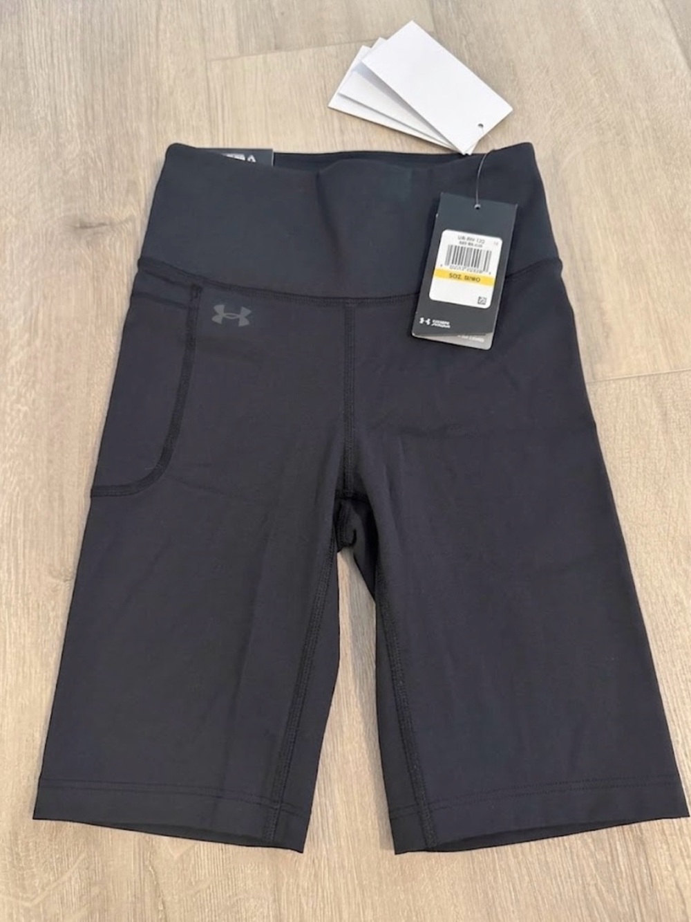 NWT Under Armour Women’s High-Rise Biker Shorts XS Black